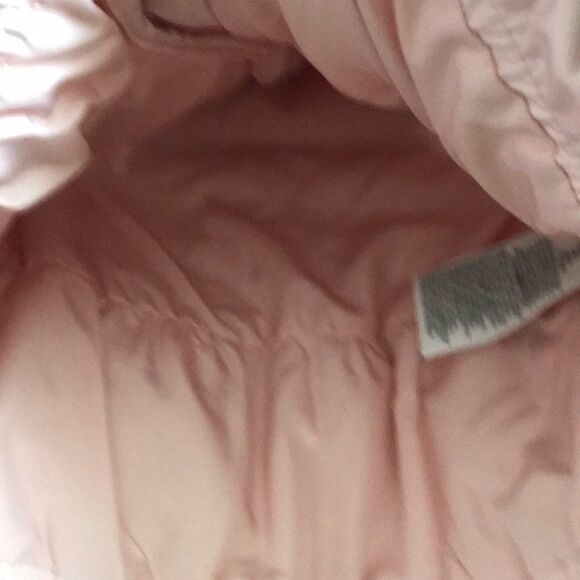 🎉1 Hr Sale🎉Gap vest ❤️ - Picture 3 of 7